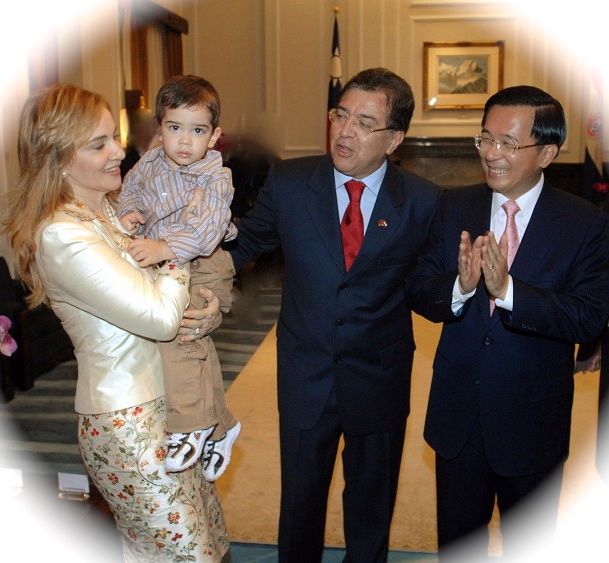 呂秀蓮在阿根廷與巴拉圭前總統杜華德喜相逢