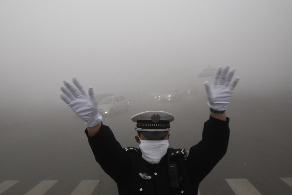連呼吸都會死？中國空污嚴重 一年犧牲160萬人